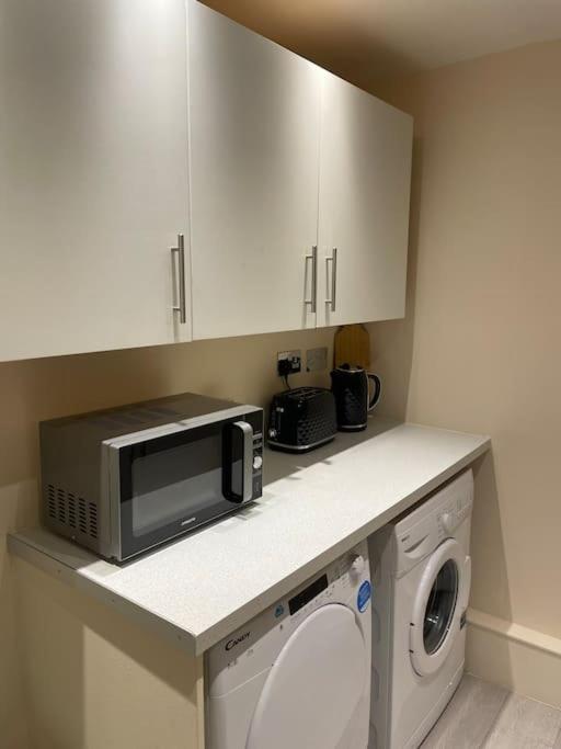 Flat 3 Meadow View Cozy Getaway Daire Hurst Dış mekan fotoğraf