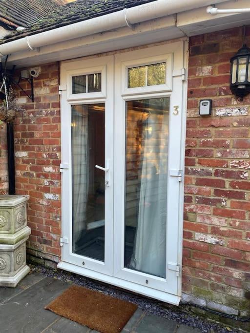 Flat 3 Meadow View Cozy Getaway Daire Hurst Dış mekan fotoğraf